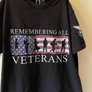 Black Veterans Graphic T-Shirt brand NEW in package
